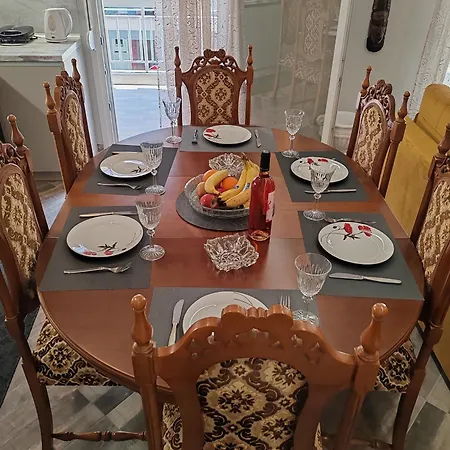 Victoria House Daire Kavala